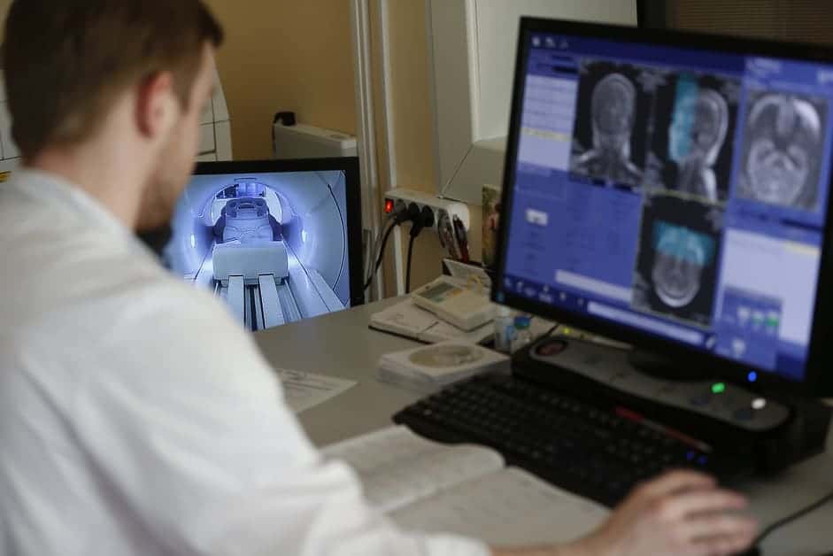 Conheça os benefícios da tomografia por telecomando